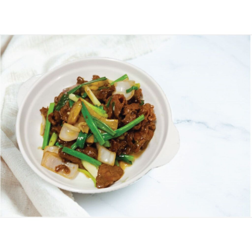Stir-fried beef with spring onion