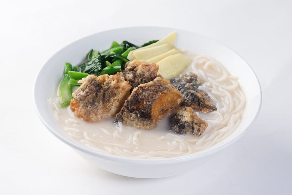 Bee Hoon soup with Fried Fish