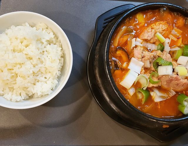 Kimchi stew