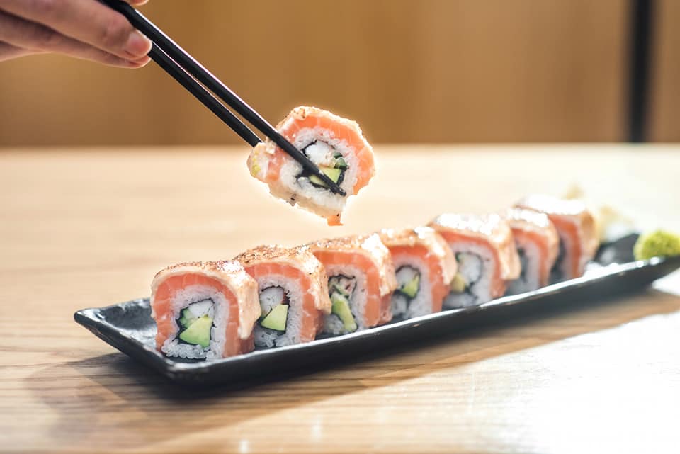 Salmon maki sushi